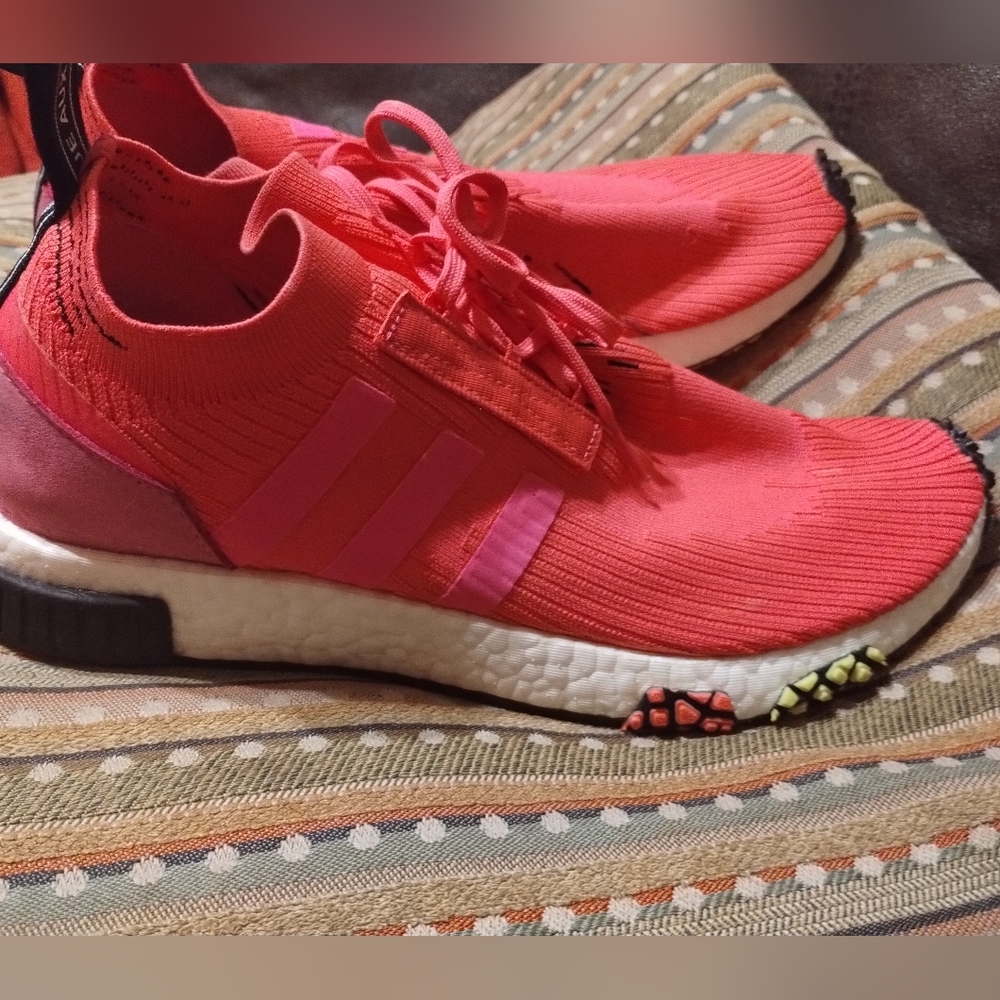 Adidas shoes size male 10.